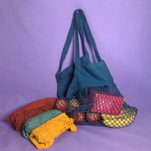 Charger l&#39;image dans la galerie, Vintage style organic cotton net shopper vegetable bag - ScreenGirl Merch
